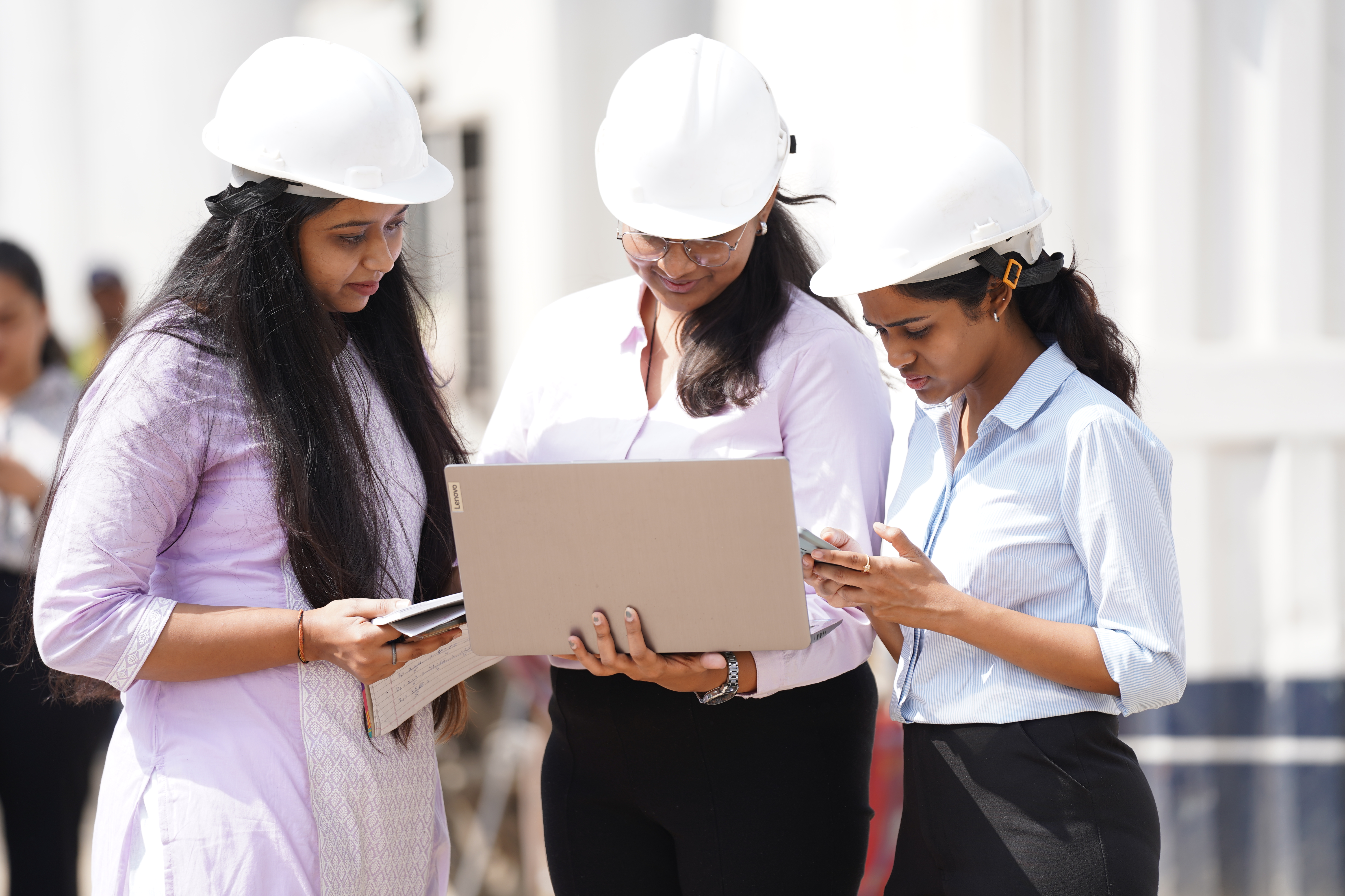 Role of project manager in construction