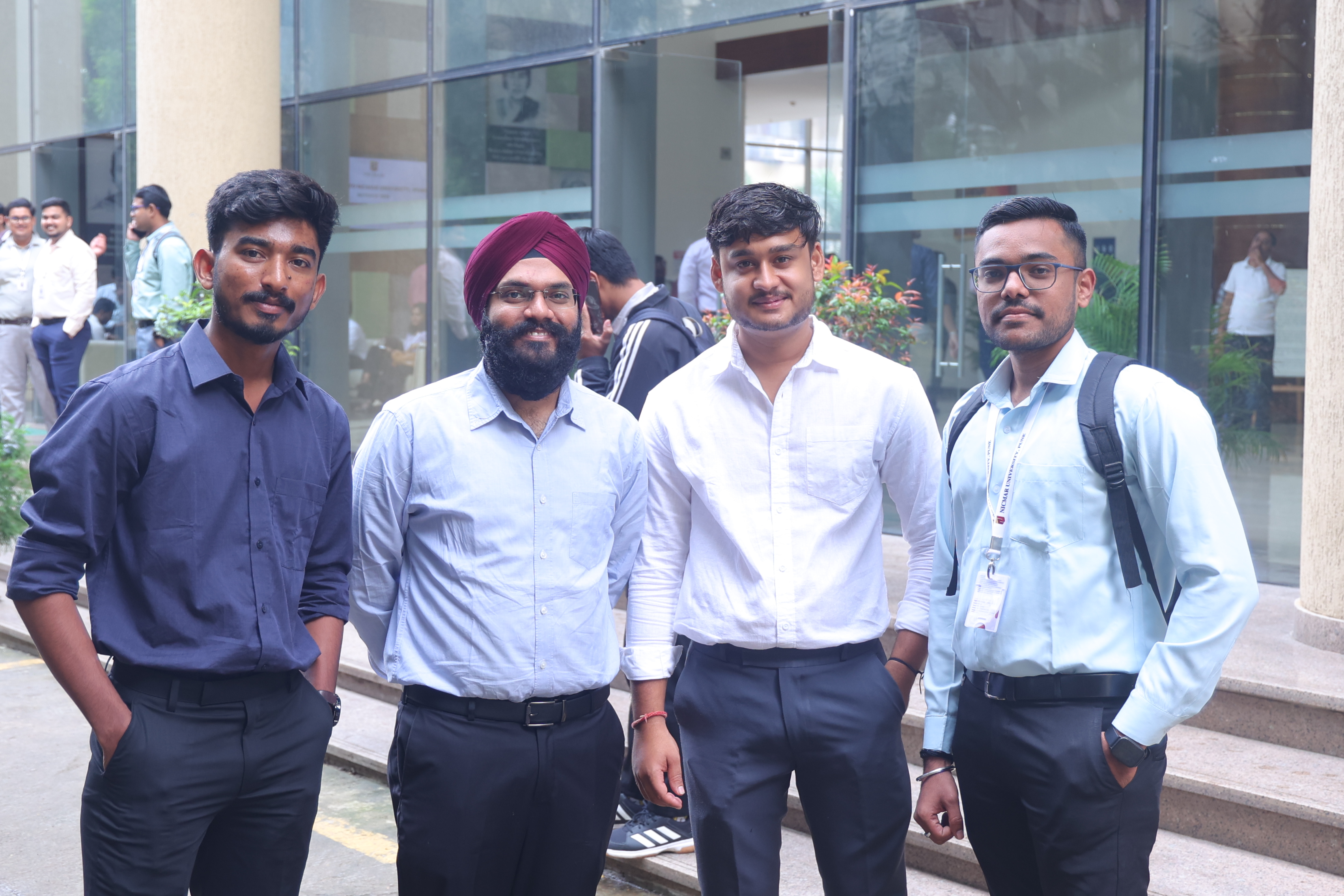 choosing a career path between civil engineering and construction management