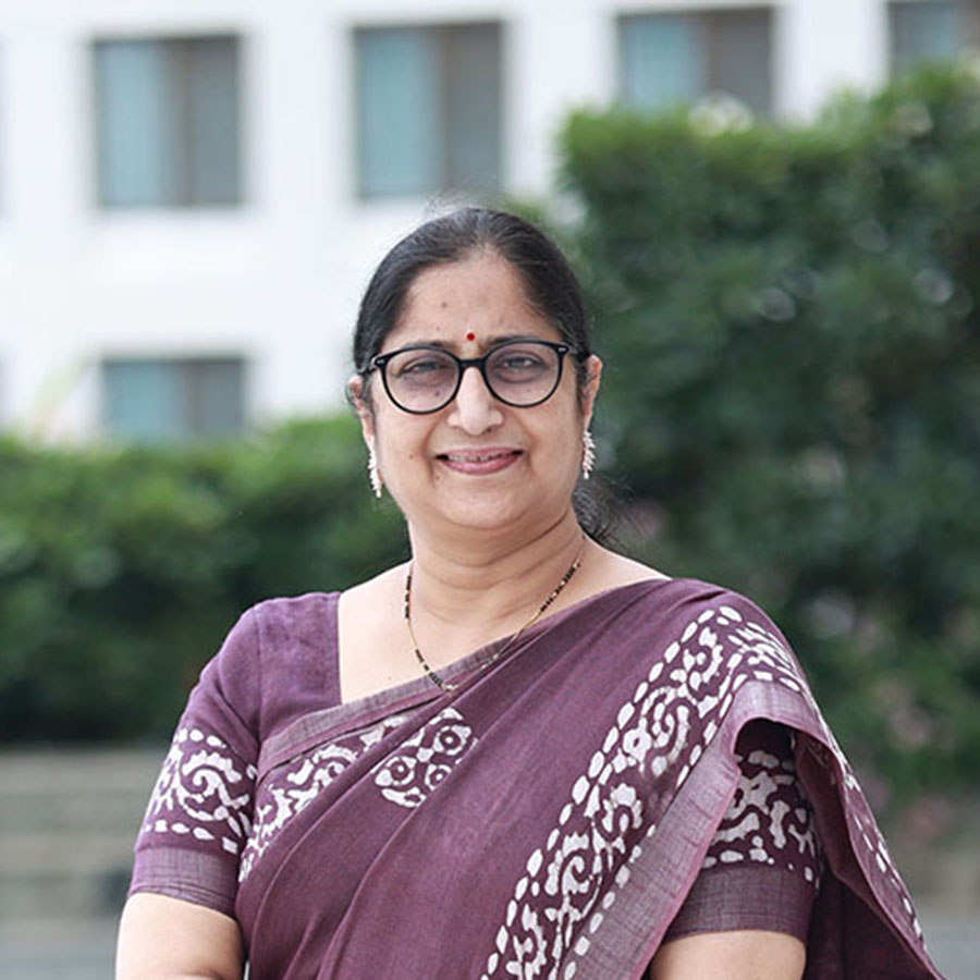 Priya 